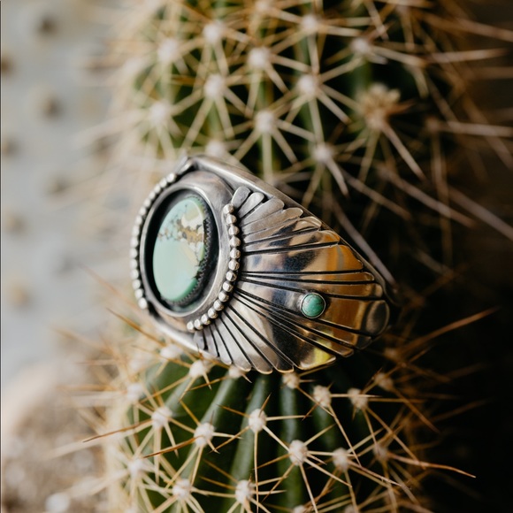 Handmade sterling silver & turquoise cuff. 56mm wide by 42mm - Picture 3 of 4